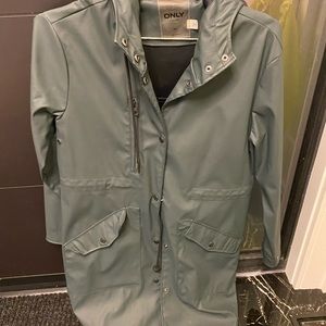 Beautiful Long Rain Coat
